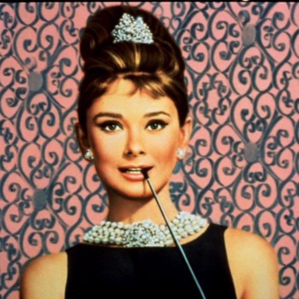 Meet your Posher, Cecilia